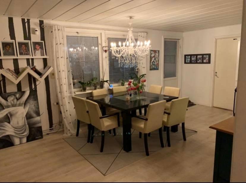 Own Private Room In A Big House! Lulea Exterior photo